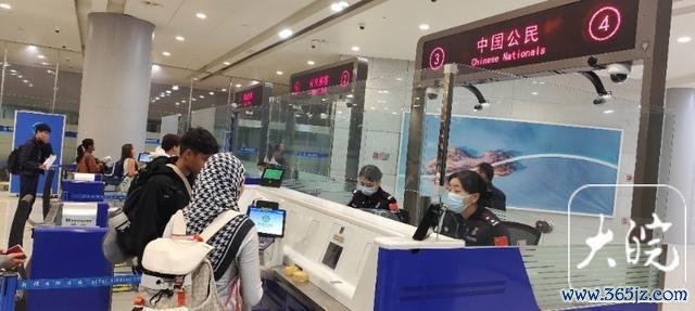 合肥港口收支境异邦东谈主员增长
